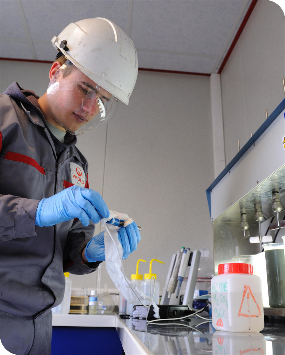废水处理化学品选用所需杯罐试验和实验室测试。